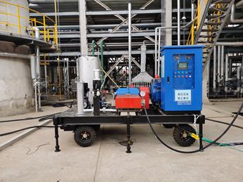 宁鲁石化炼油厂高压水流射清洗机